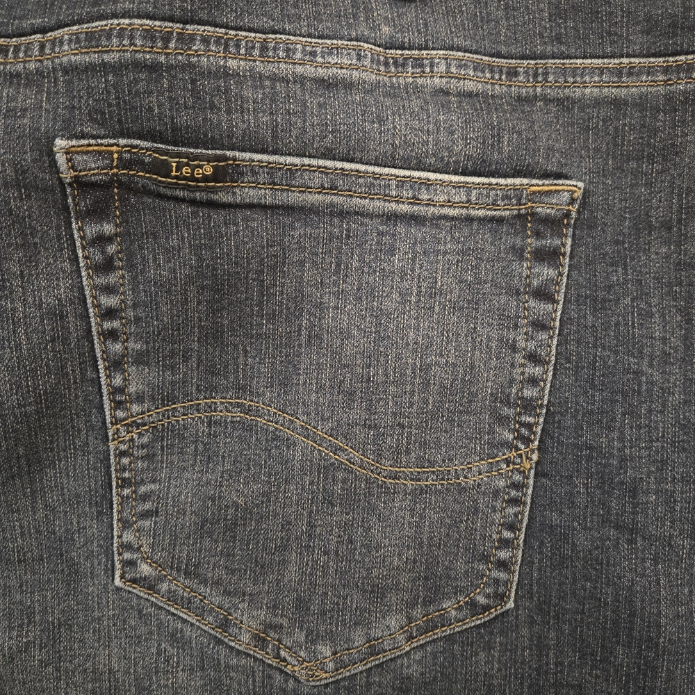 NWT Lee Men's Extreme Motion Slim Straight Jeans 54x30 Dark Wash - Picture 9 of 9